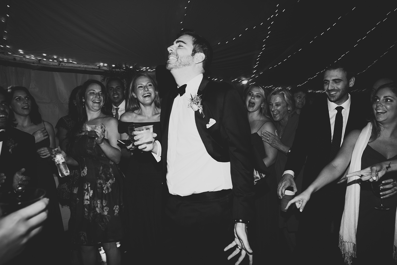 hilarious wedding dance photos