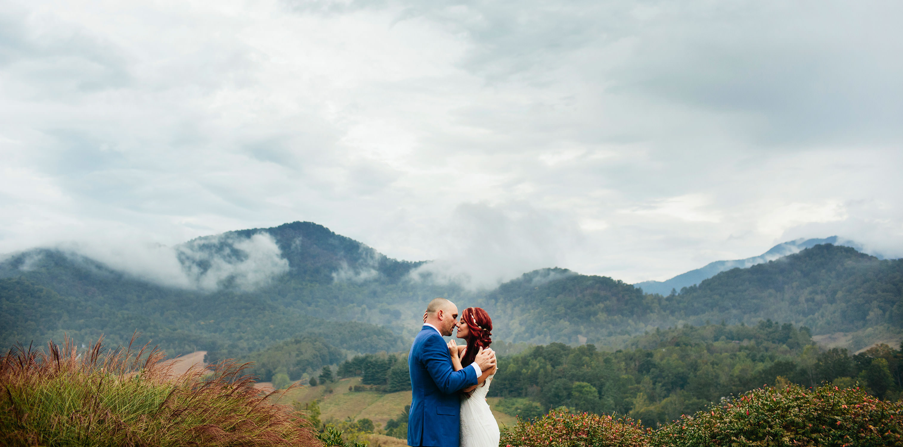wedding-venues-asheville-with-mountain-view
