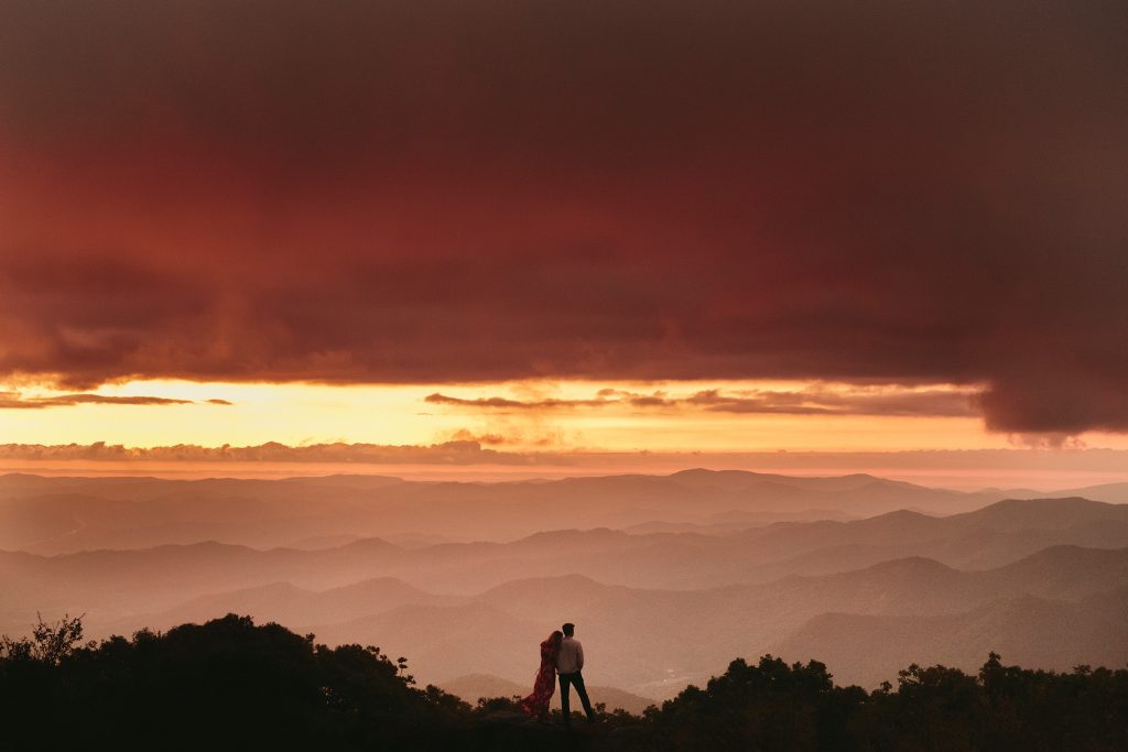 easy hiking trails in asheville
