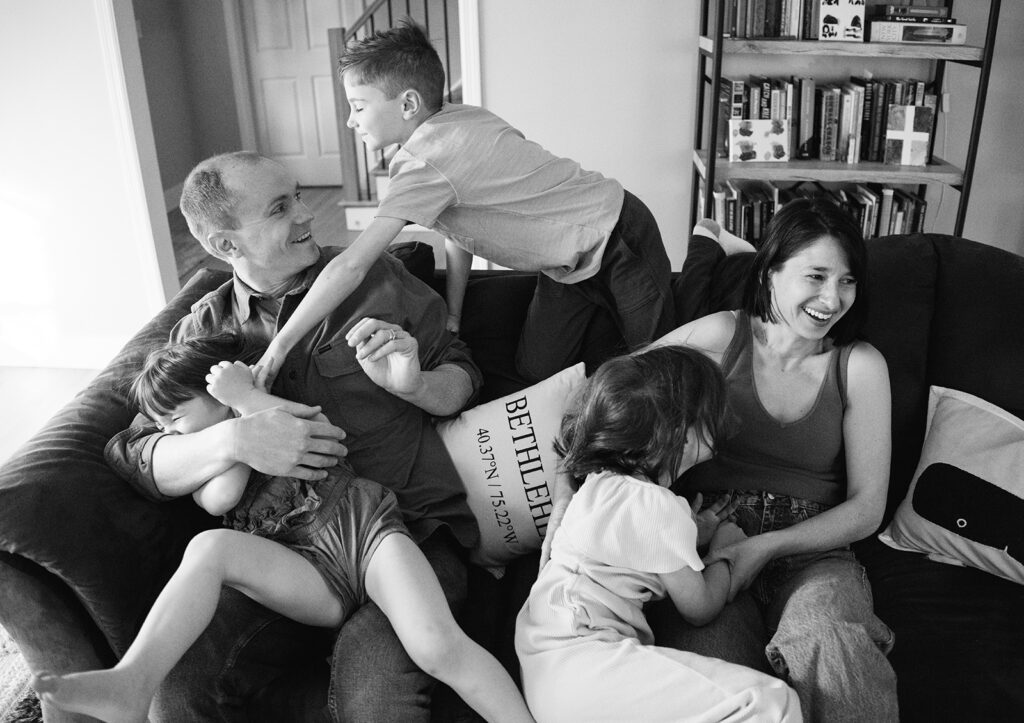 documentary family photographer in philly